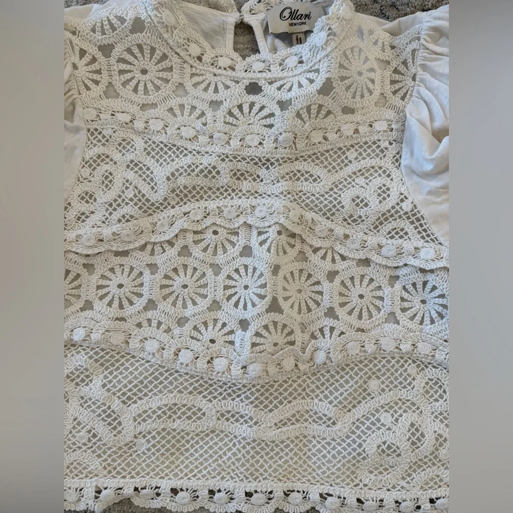 Plato Dori Ruffle Sleeve lace Crochet Top - Picture 3 of 13